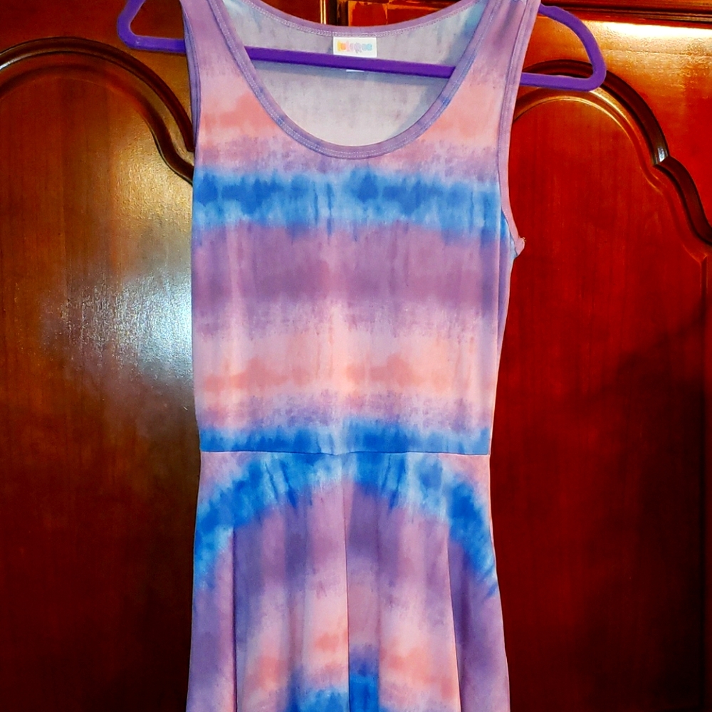 Sleeveless women's dress